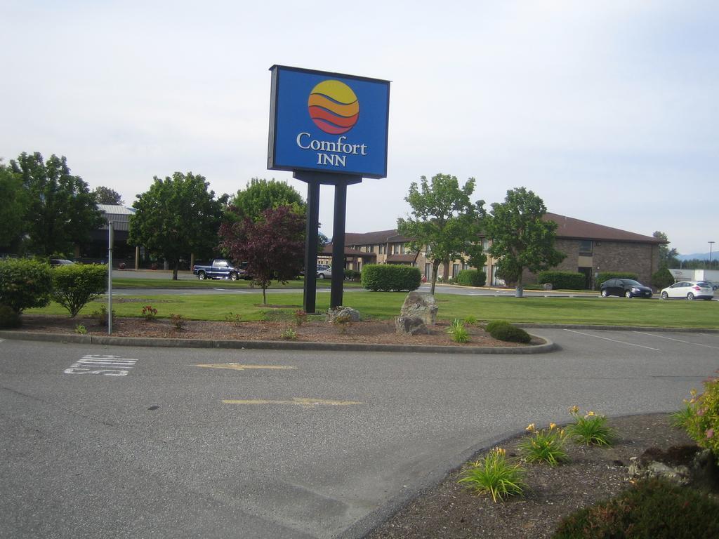 Comfort Inn Chilliwack Exteriör bild