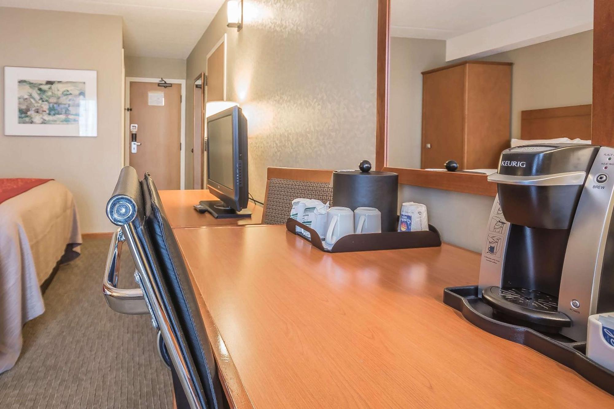 Comfort Inn Chilliwack Exteriör bild